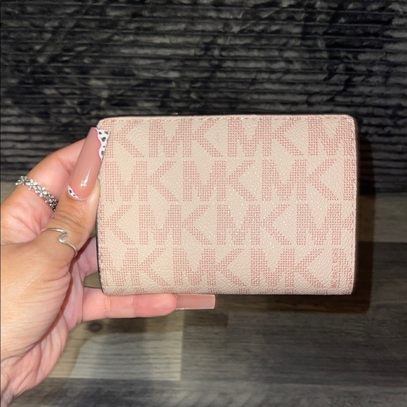 Michael Kors Pink Wallet - Picture 3 of 3